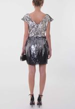 vestido-augusta-curto-com-decote-todo-em-paete-powerlook-prata