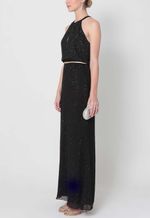 vestido-ruby-longo-bordado-com-corte-trapezio-powerlook-preto