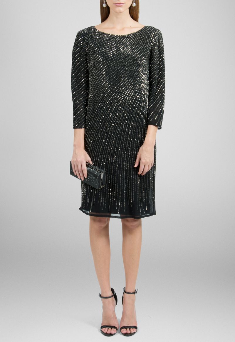vestido-gardenia-curto-de-manga-3-4-bordada