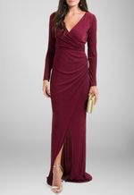 vestido-yandra-longo-de-lurex-com-fenda-powerlook-vinho