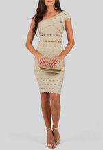vestido-ema-curto-bandagem-de-um-ombro-so-powerlook-dourado