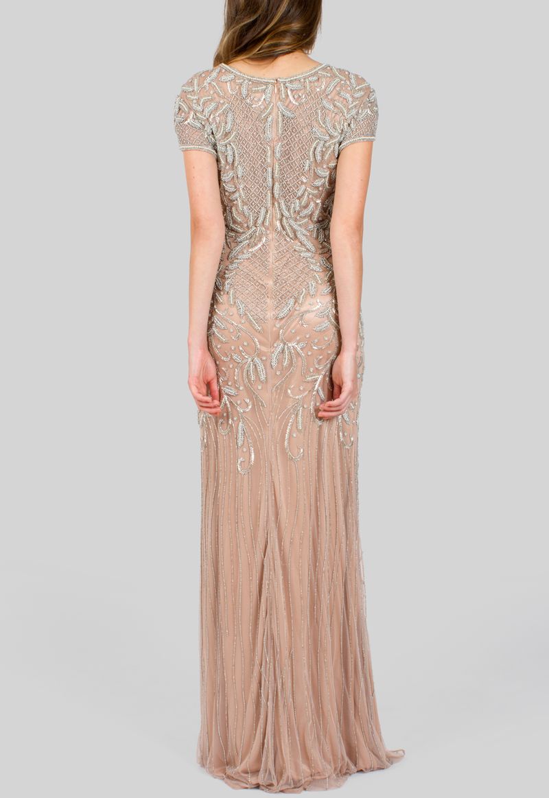 vestido-king-longo-de-manga-curta-todo-bordado-powerlook-nude