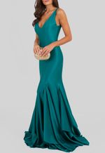vestido-mafra-longo-sereia-de-cetim-unity7-verde