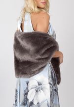 estola-de-pelo-cinza-powerlook