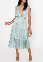Vestido-Eduarda-midi-Amissima-verde-menta