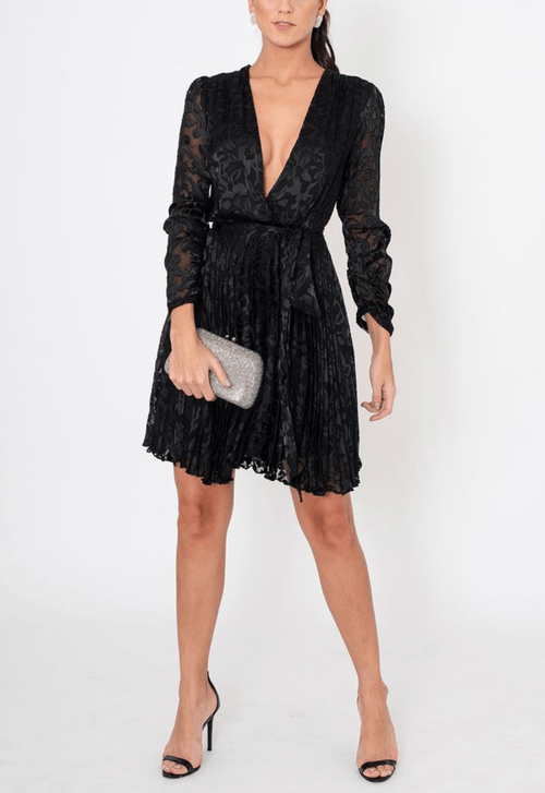 Vestido Noemi curto Amissima - preto