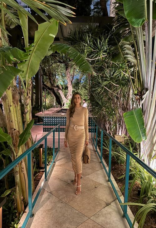 Vestido Secret midi Flavia Sampaio - bege